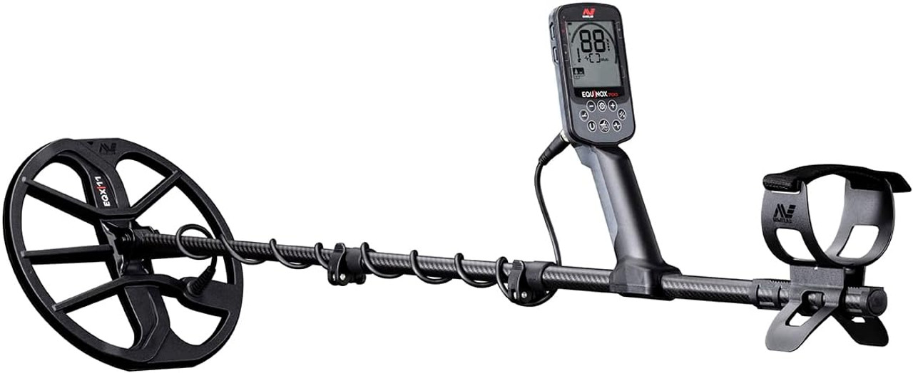 Minelab Equinox 700 Multi-Frequency Collapsible Metal Detector for Adults