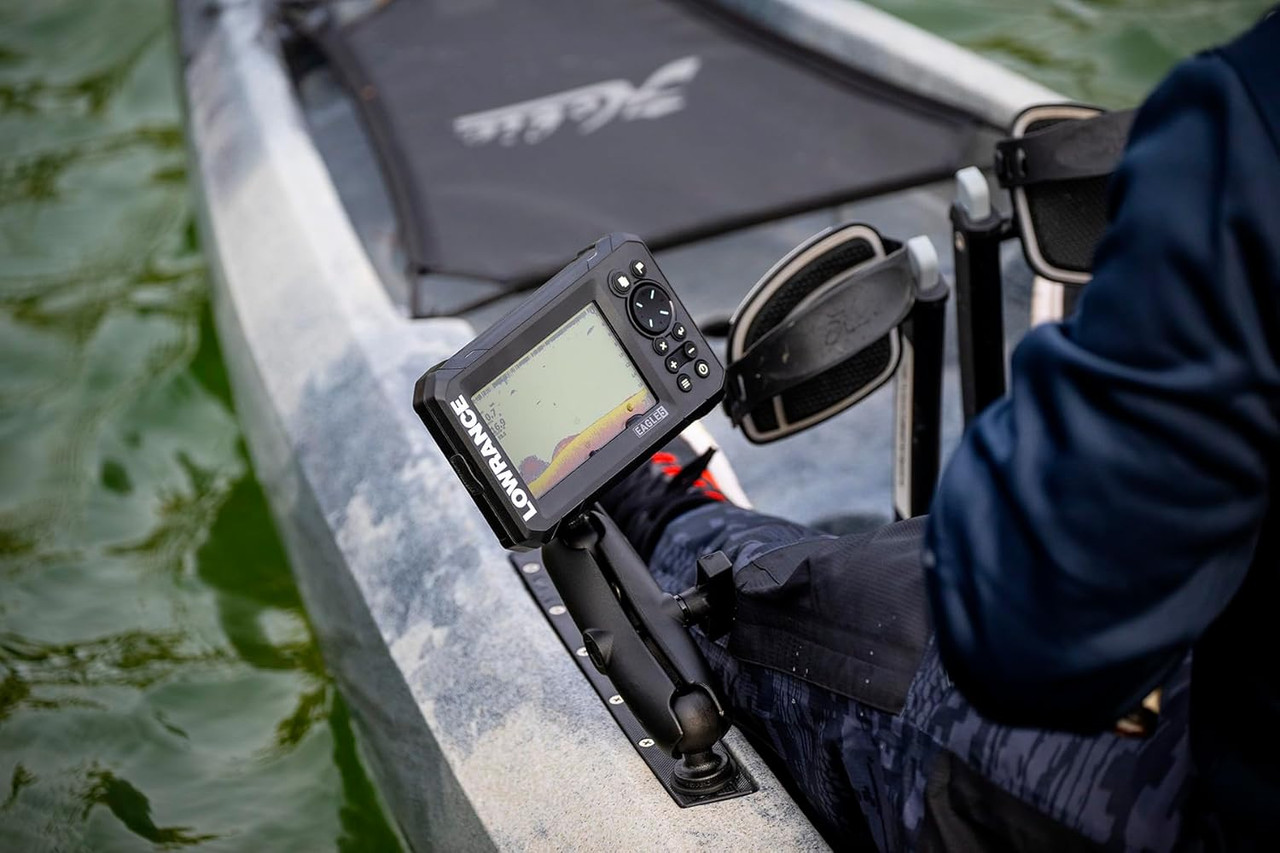 Lowrance Eagle 5 SplitShot HD Transducer 5" IPS Screen C-MAP Charts Black Lowrance Eagle 5 SplitShot HD Transducer 5" IPS Screen C-MAP Charts Black