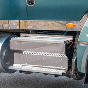 INTERNATIONAL LT YEAR 2022 STAINLESS STEEL DPF COVER