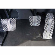 KENWORTH T680 YEAR 2017 RAISED DIAMOND CUT BILLET PEDAL KIT