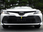 Stainless Steel Grille Accent 1Pc 4-door Sedan only fits L LE XLE L Hybrid LE Hybrid XLE Hybrid Replacement