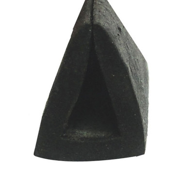 AV816