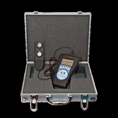 ACCUMAX NDT METER KIT COMPLETE WITH XR-1000 DIGITAL READOUT UNIT XDS-1000 DUAL UV-A VIS SENSOR XCB-1