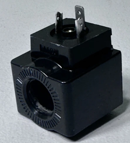 Frick Coil for Yuken Solenoid Valve, 120/60 & 110/50.(1)(2)Fits models:RXF 12-101 rotary screw compressor units (1) Not supplied with replacement compressors. (2) 951A0114 Yuken Valve replaces earlier 951A0103 Yuken Valve for service. Coils do not interchange and Seal Kit is different.
