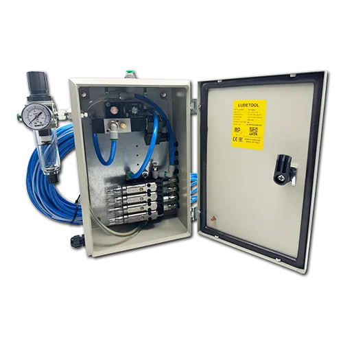 70.705.4 - full enclosure with coaxial lines.