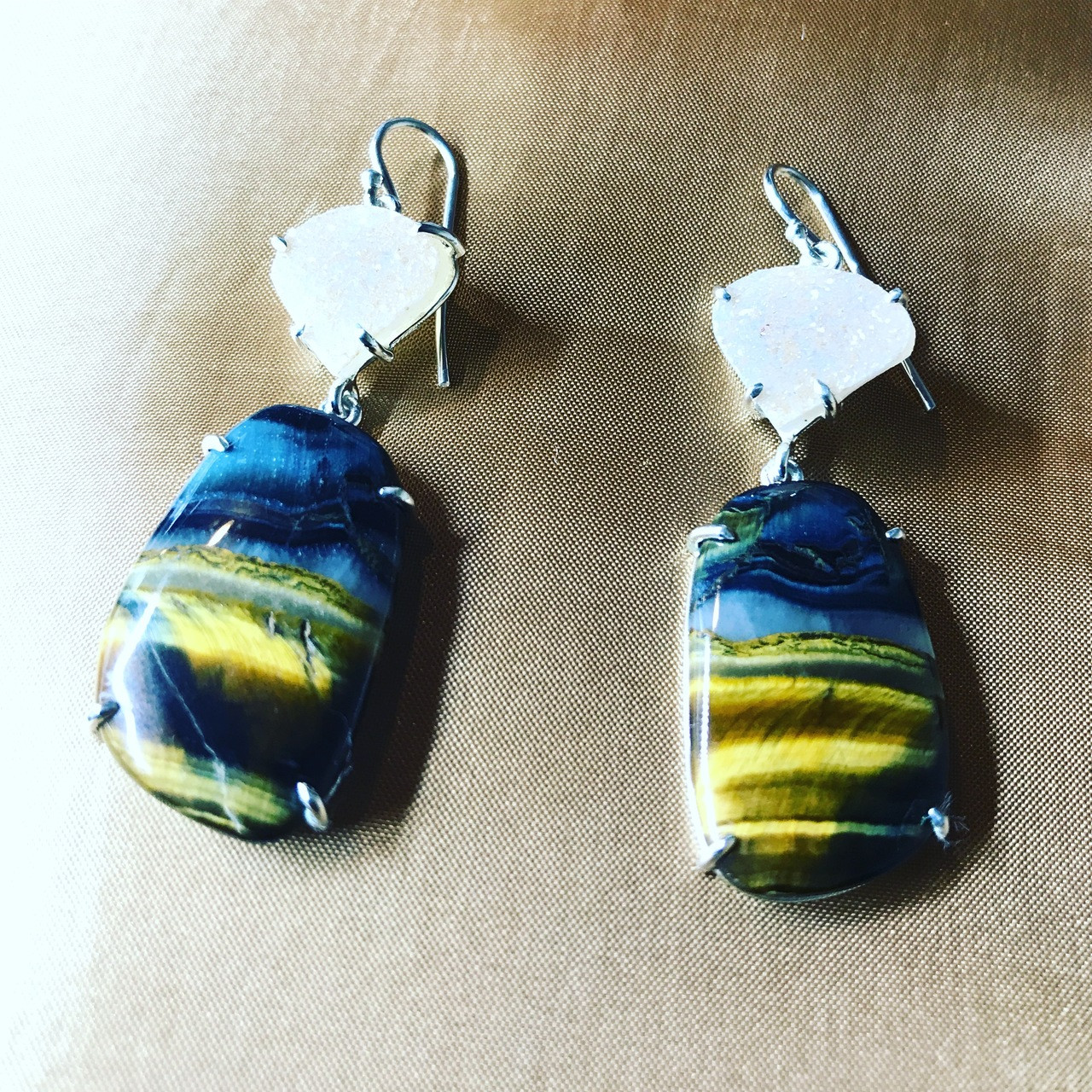 blue tiger eye gemstone