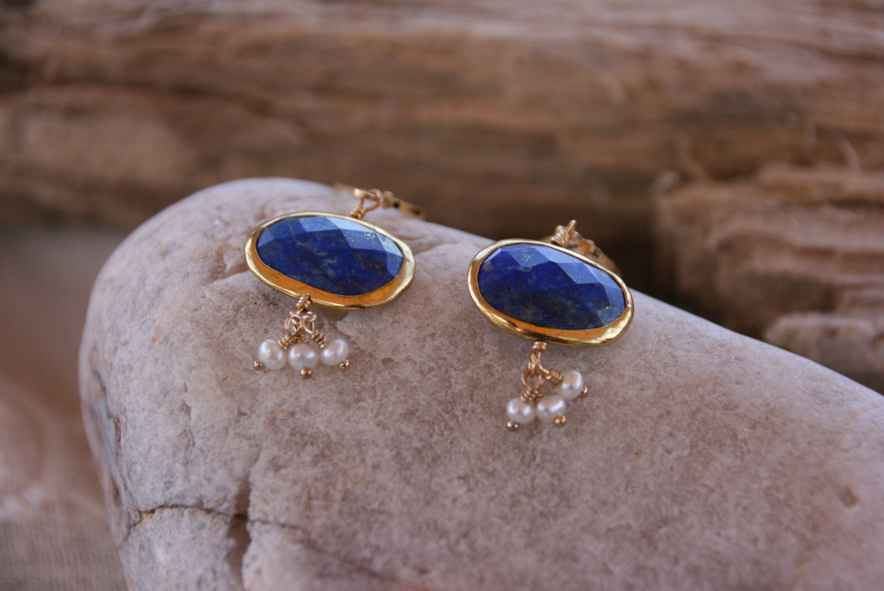 YouBella Navy Blue Teardrop-Shaped Stone-Studded Drop Earrings