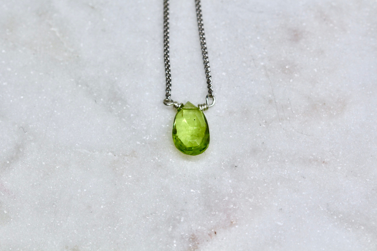 Brass Green Peridot Quartz Gemstone Necklace, For Wedding, Size: 14.00mm at  Rs 300/piece in Jaipur