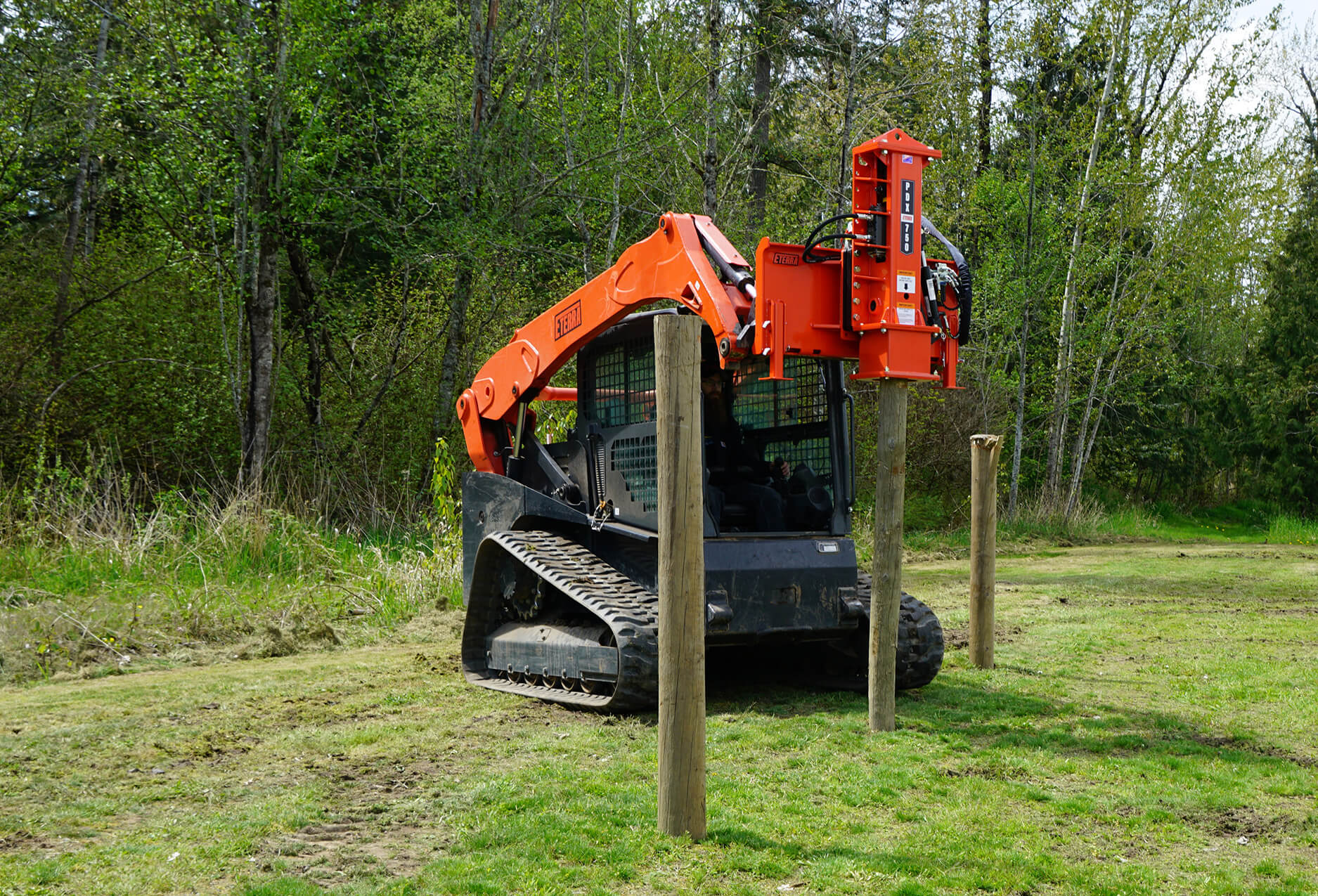 PDX750 Post Driver Attachment Skid Steer & Excavator Eterra