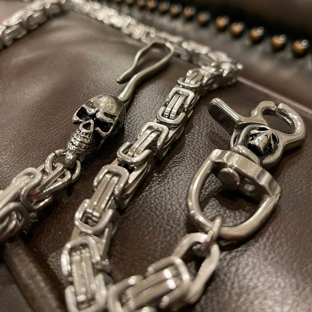 A Better Man' Skull Wallet Chain - Different Lengths 36\