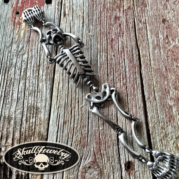 Amazon.com: Ymimanchil Skeleton Hand Bracelet Skull Fingers Hand Bracelet  Finger Skeleton Joint Bracelet Hand Skeleton Ring Bracelet for Halloween  Party (A) : Clothing, Shoes & Jewelry