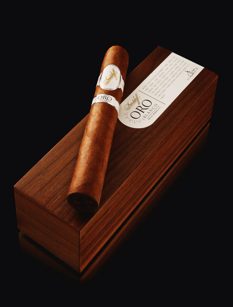 Davidoff - Oro Blanco Cigar Special Reserve 111 Years - Single Boxed Cigar 
