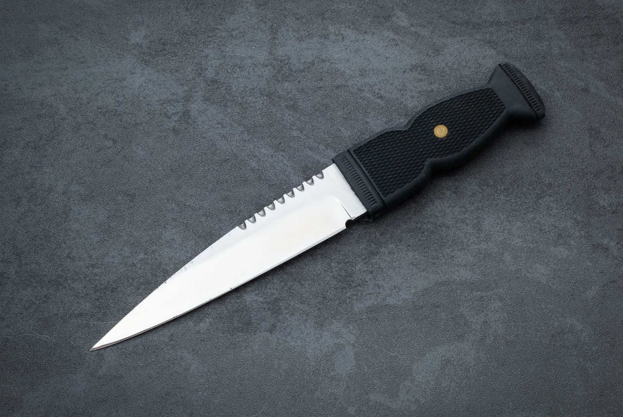 Cold Steel Culloden Sample Boot Knife Satin Blade w/ Kraton Handle and Sheath - Brass Pin