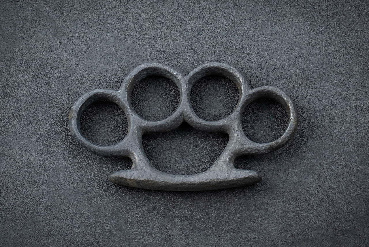 Vintage Knuckles Cast Steel Circal 1930s 
