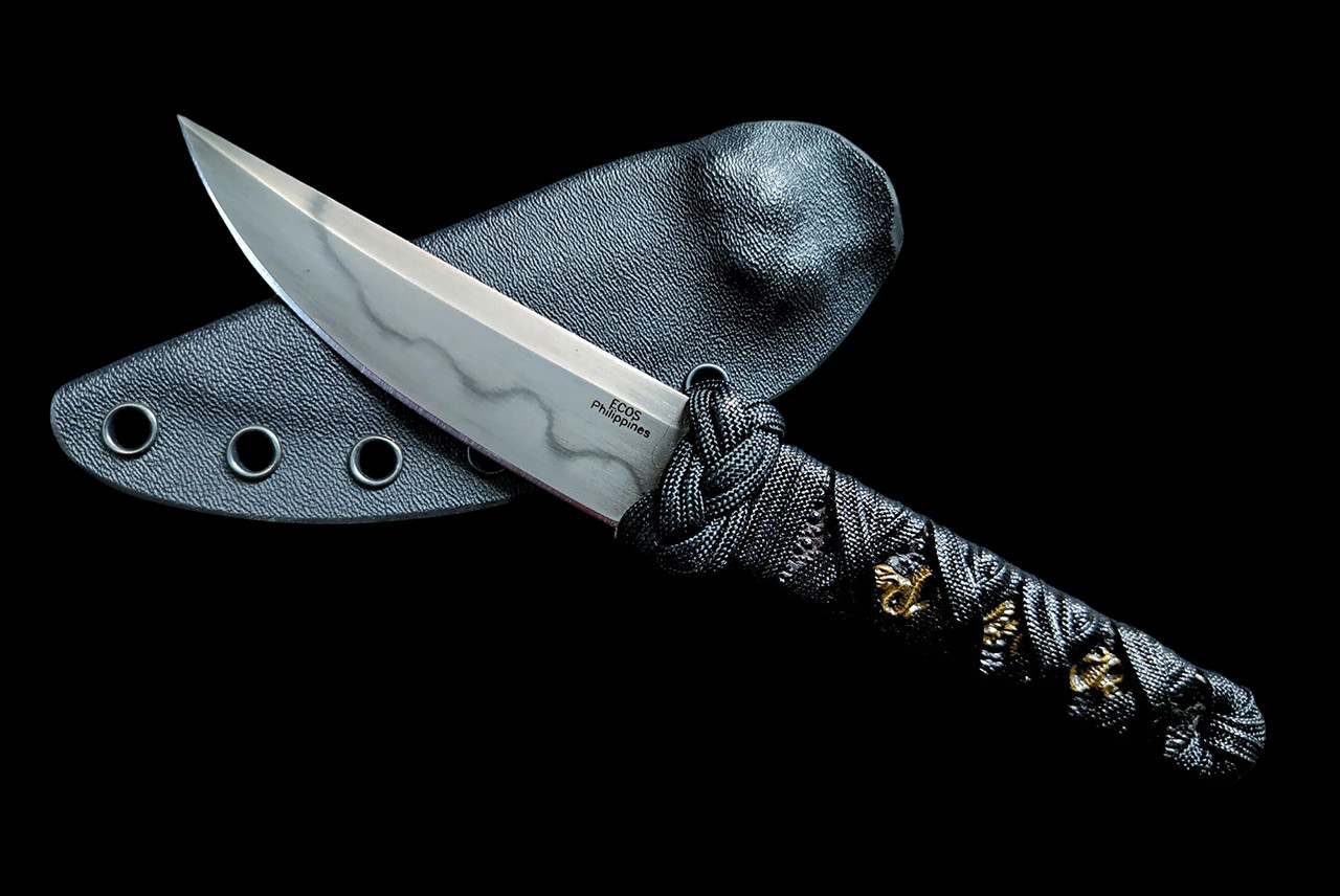 Ecos Knives 8" Custom Hamon Kwaiken Fixed Blade with Black Stingray, Black Paracord Wrap & Menuki