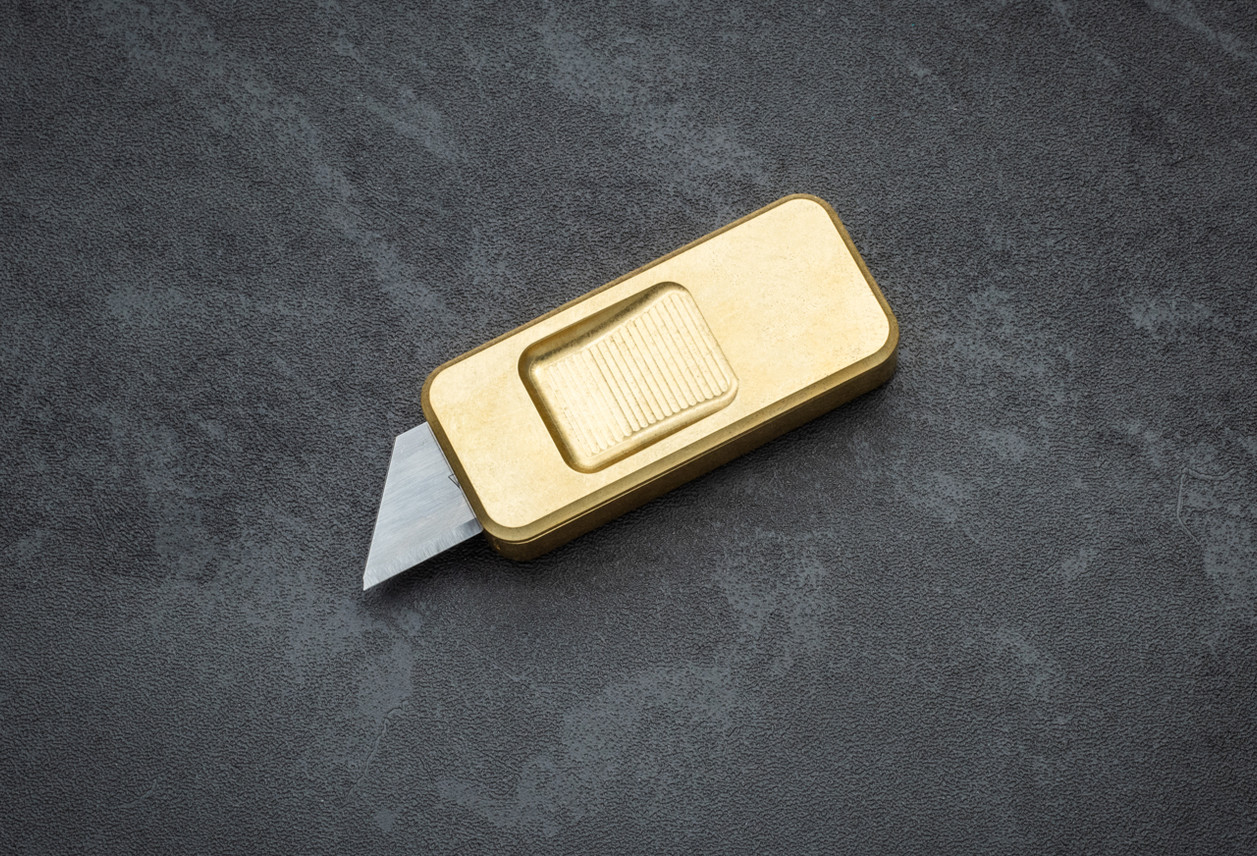 Rivery MFG Zero V2 Utility Knife USA Made Agent Newton Pattern Brass Handle w/ Lanyard Hole
