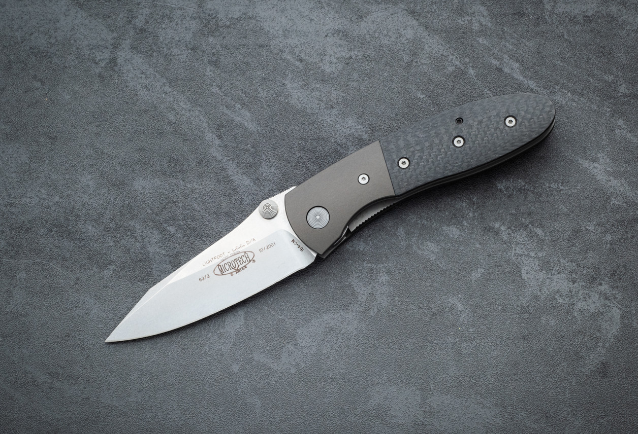Microtech Knives Lightfoot LCC Dual Action Automatic Knife Stonewashed Blade w/ Titanium Bolsters and Carbon Fiber Handles - 10/2001