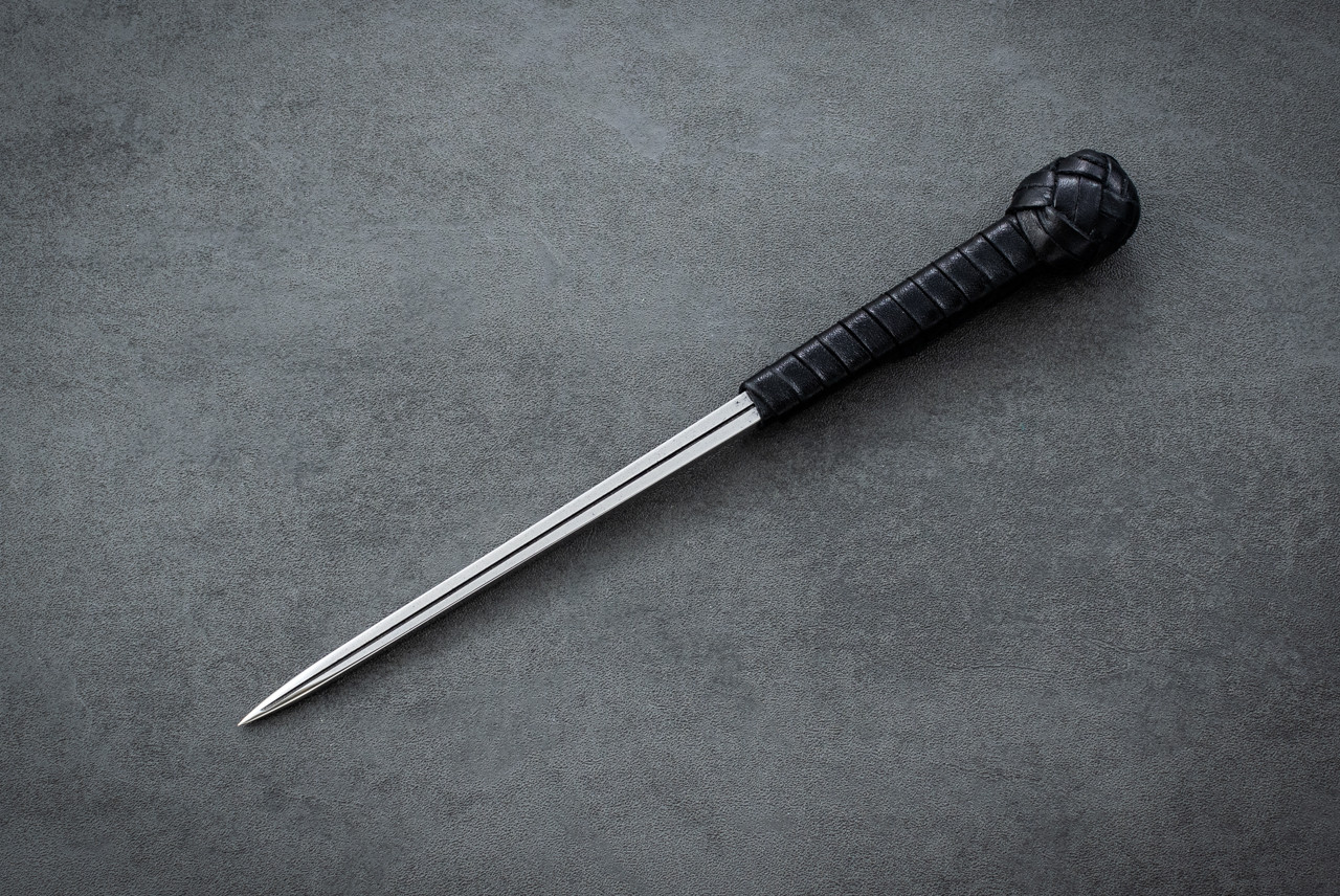 Miodrag Beslin 5.50" Ice Spike w/ Black Leather Handle and Sheath #41