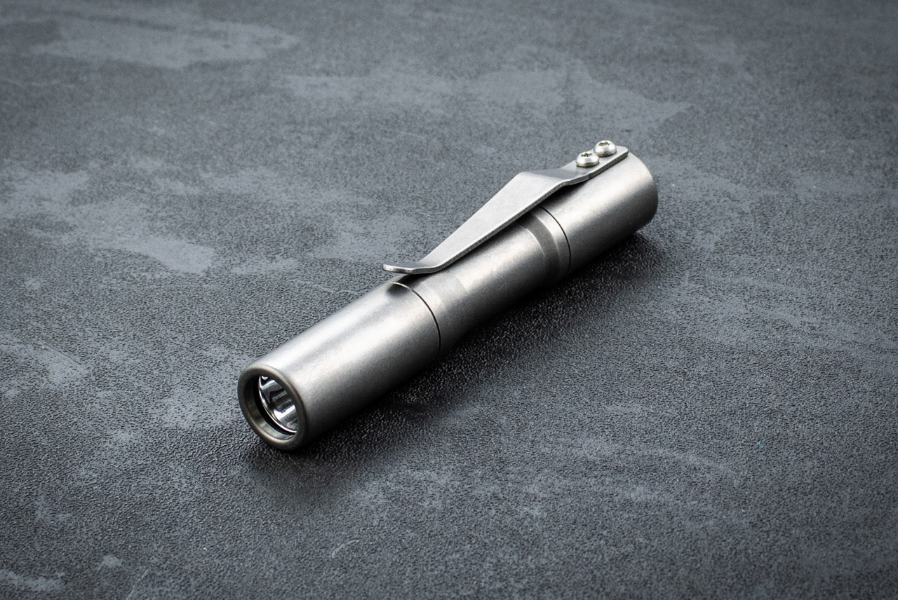 CWF Custom Flashlights Micro Click Titanium Tumbled - 5000K