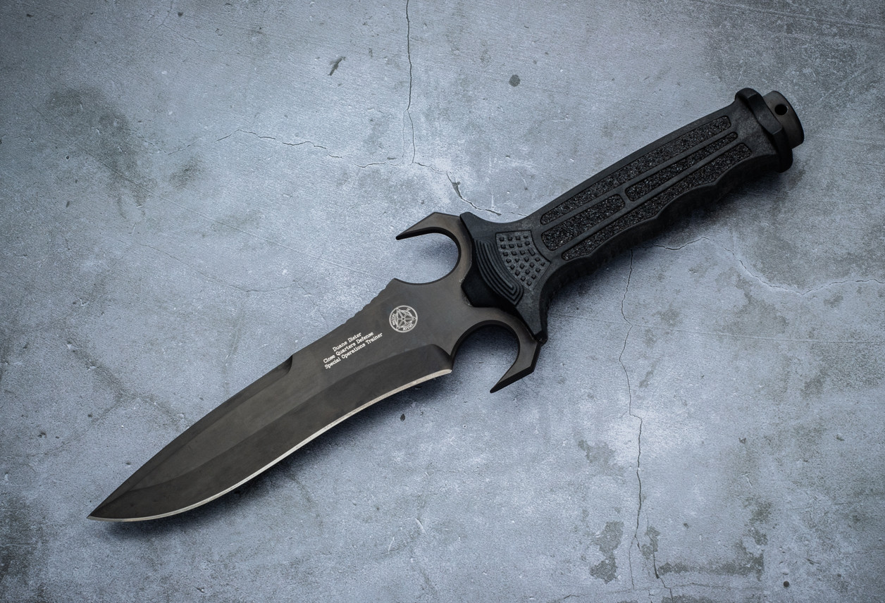 Masters of Defense Dieter CQD Mark V Fixed Blade Knife Black w/ Black Handles and Sheath - 90-3