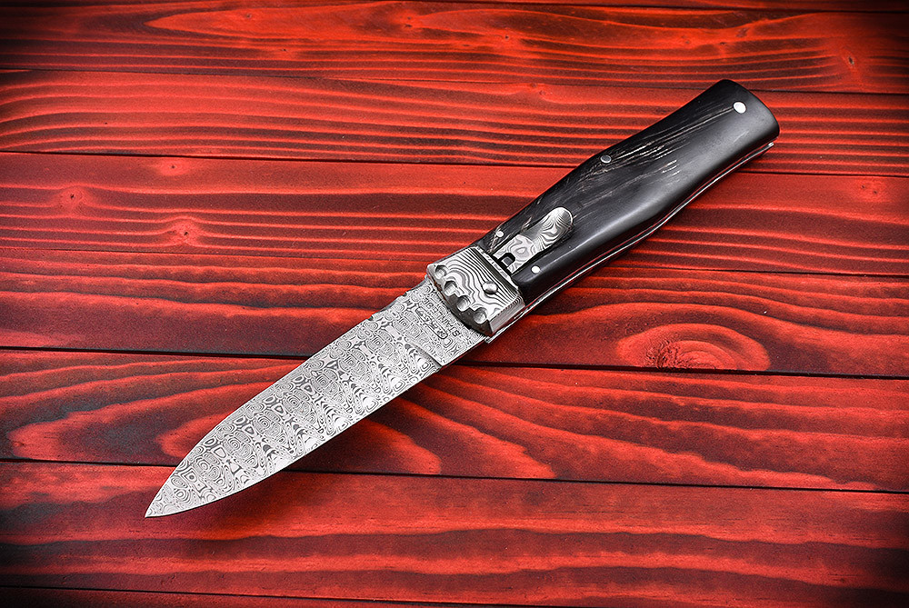 Mikov Knives Panther Lever Lock Automatic Knife Buffalo Horn