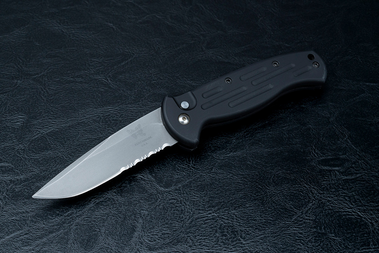 Benchmade 9000S Automatic Knife Bead Blast Finish Partially Serrated Blade w/ Black Aluminum Handle