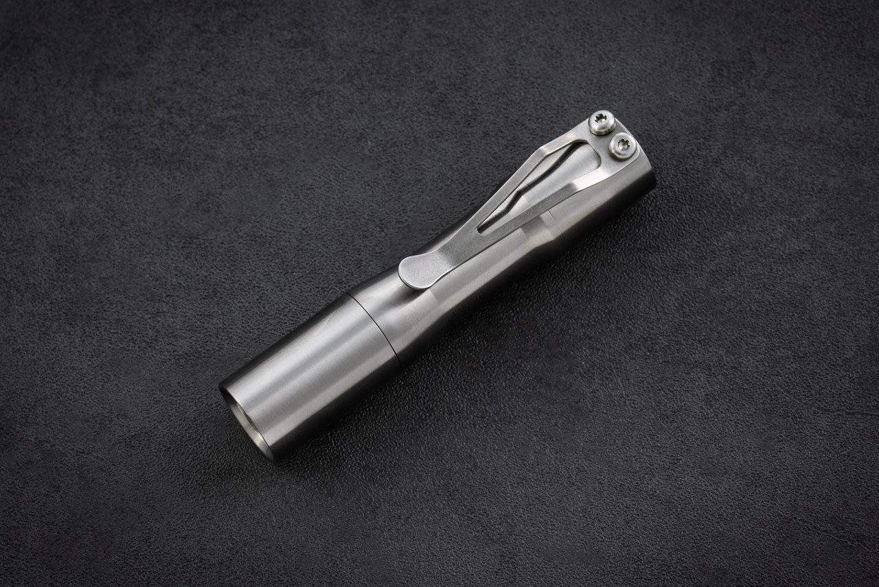 CWF Custom Flashlights Mini Arc Titanium Machined - 4500K