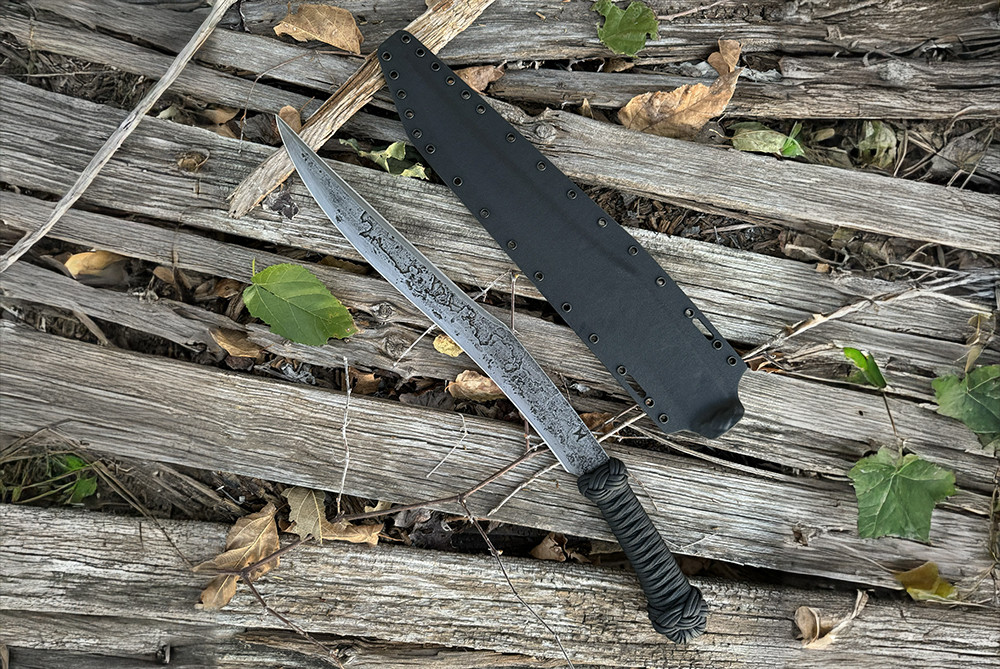 Helm Grind Custom Forged Lahot Double Edge Blade w/ Black Paracord