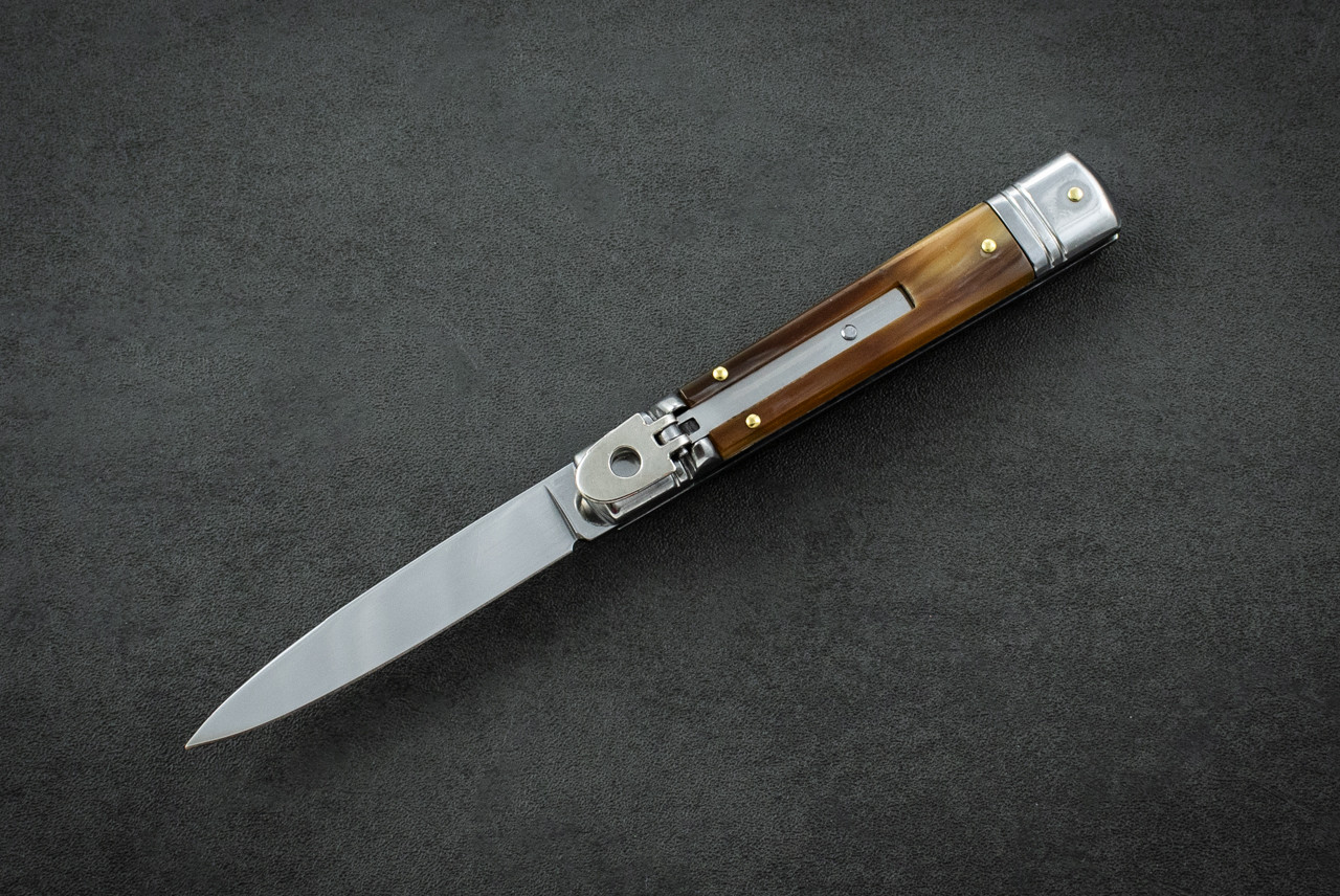 G & O Massaro Leverletto Automatic Knife Satin Blade w/ Blonde Horn Handle