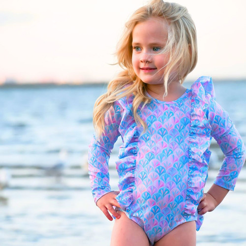 Dive into summer with our stylish and comfortable girls swimwear collection! This adorable one piece girls swimsuit is designed to make your little one's pool and beach days a breeze.