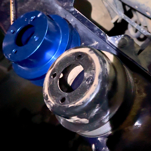High-performance lightweight pulley kit for Toyota 1GR-FE V6, available in red, blue, black, yellow, and purple, by Non Stop Tuning