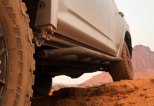 4Runner kick out rock sliders installed
