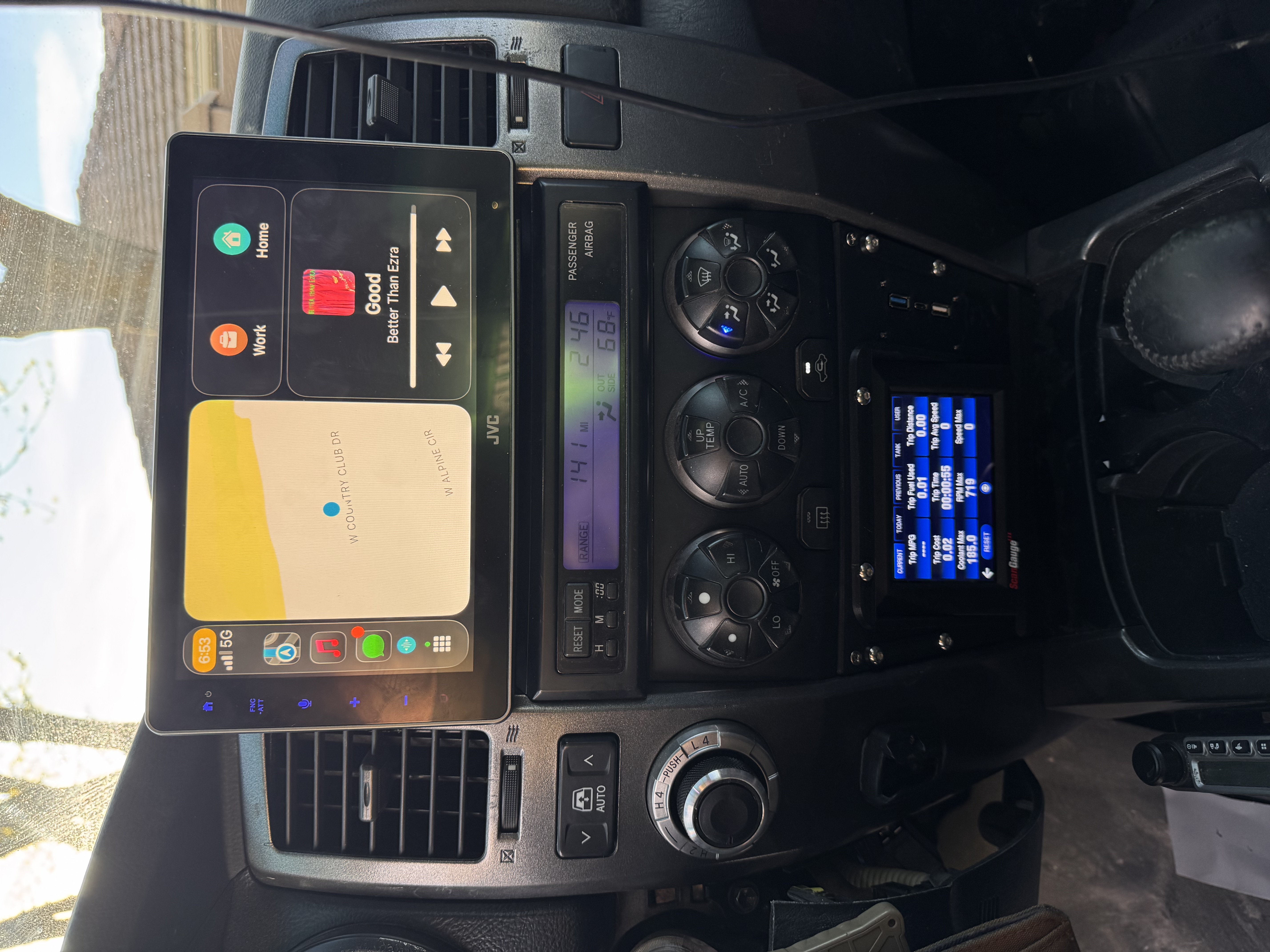 JVC double din head unit installed in a 4th gen Toyota 4Runner