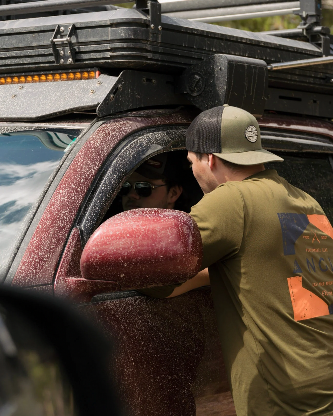 4R Customs about us banner featuring two 4Runners in the mountains