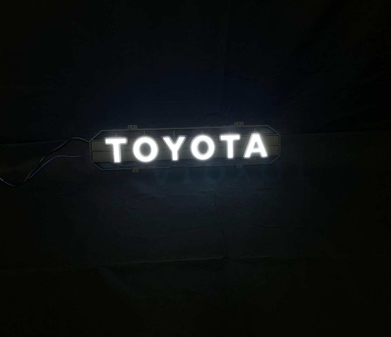 TOYOTA Lettering Badge Replacement For TRD Grille