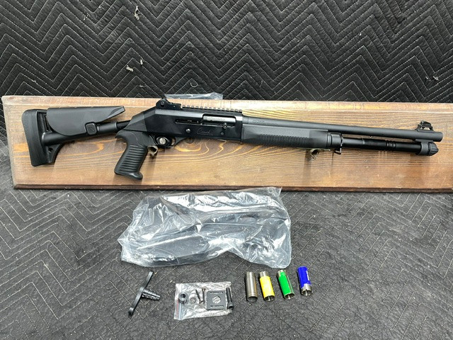 Used Canuck Elite Operator 12 Gauge 3" w/Pistol Grip Stock & Chokes