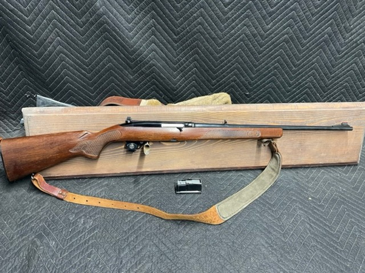 Used Winchester 100 308 21.5" 4rnd w/2 Mags, Sling & Williams Peep Sight