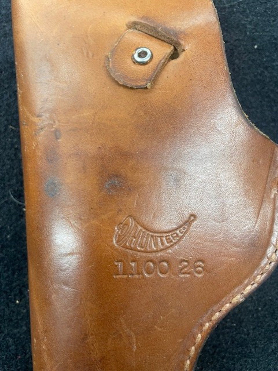 Used Hunter Company Leather Snap-Off Belt Holster (1100 Series) RIGHT HAND