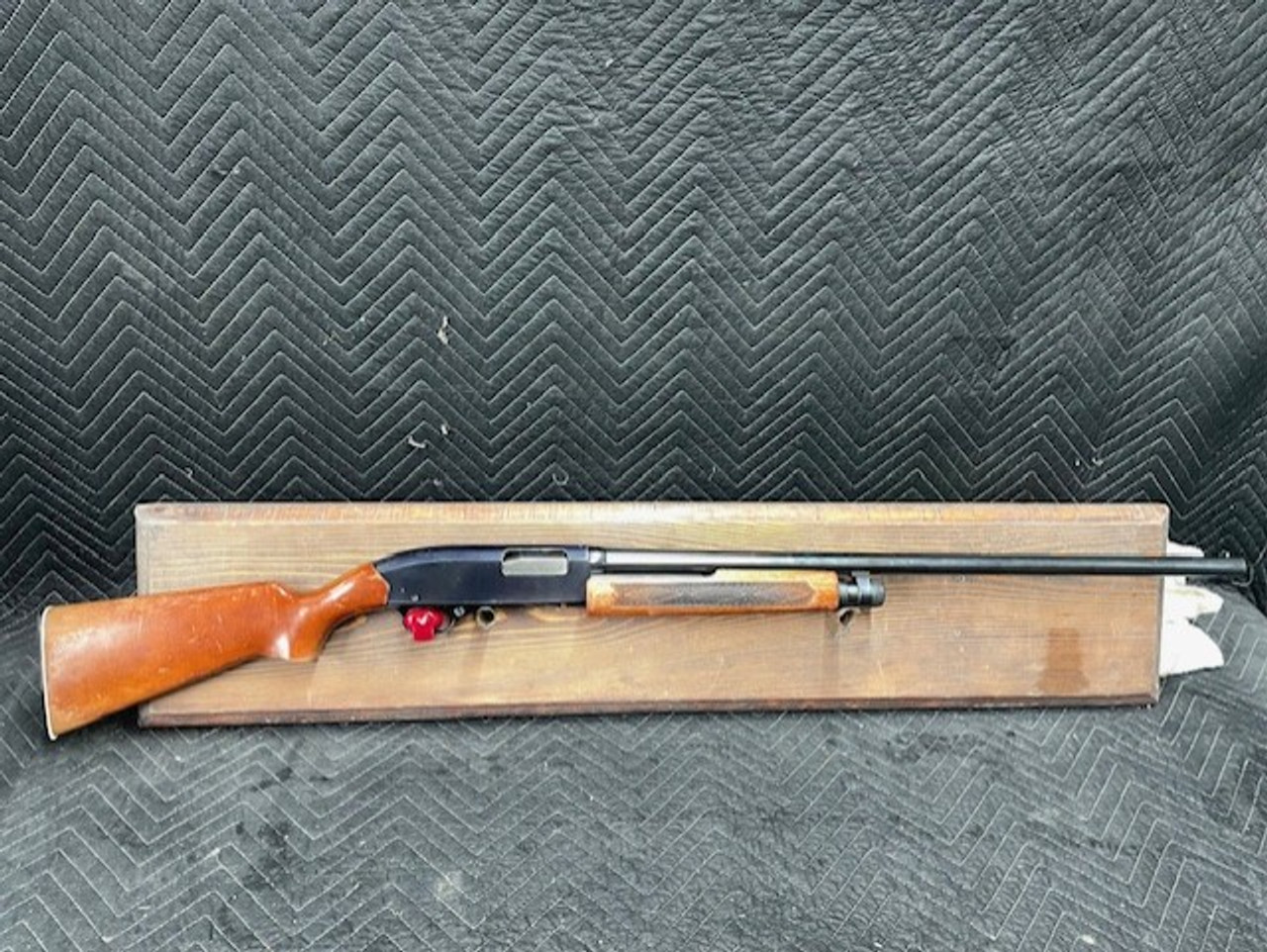 Used Winchester 1200 12 Gauge 2 3/4" 28" Fixed Modified *Finish Wear*