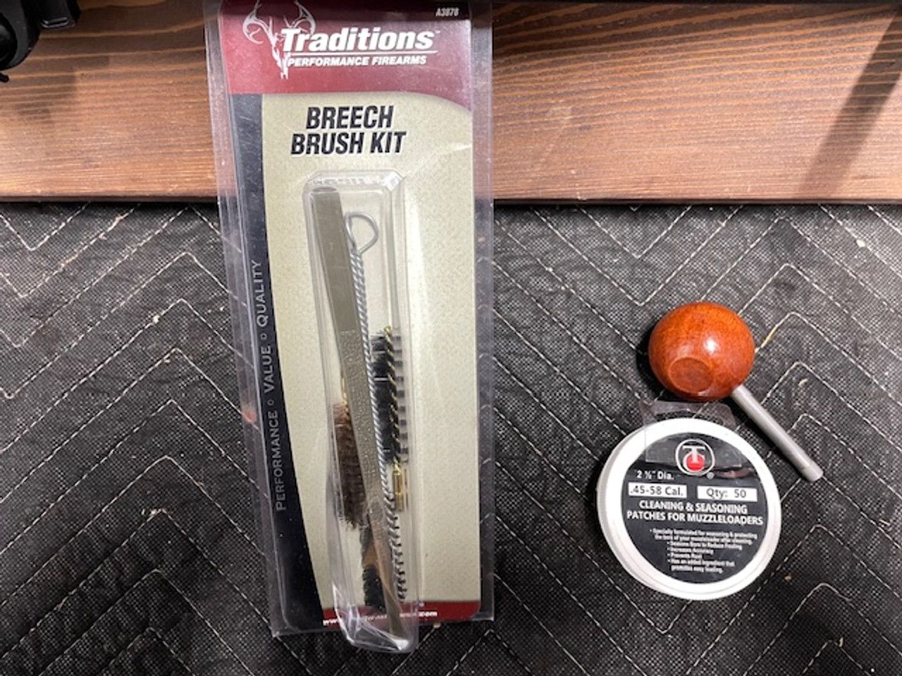 Used Traditions Buckstalker XT 50cal Black Powder Inline w/Scope & Cleaning Equip Used Traditions Buckstalker XT 50cal Black Powder Inline w/Scope & Cleaning Equip