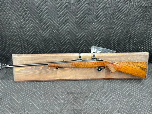 Used CZ BRNO 600 270 win 24" w/CZ 1" Rings *Small Crack in Butt Plate*