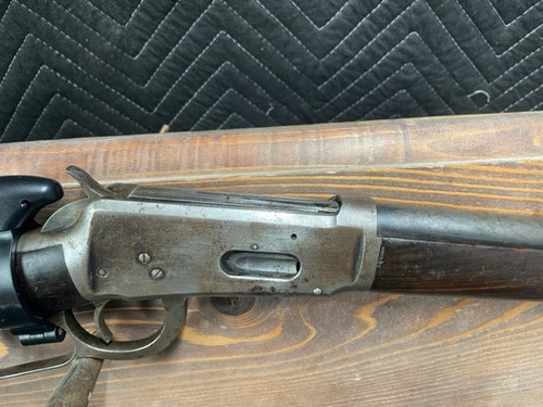 Used Winchester 1894 30 wcf 26" Full Length Magazine w/Cracked Forend, Broken Mag Cap Screw, Magazine Band Soldered, Some light Pitting  *Built in 1905*