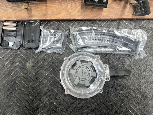 Used Canuck Recon 2 12 Gauge 3" 15" w/1x2rnd Mag, 1x10rnd Mag, 20 rnd Drum Mag & Chokes *Shot 2 Boxes of Ammo*