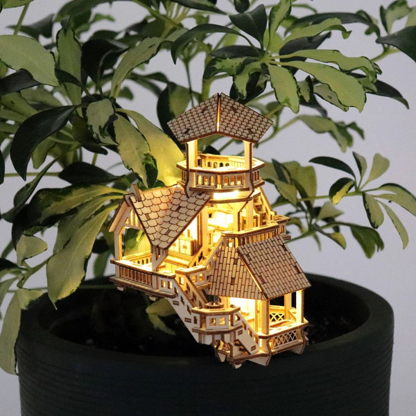 Tiny Treehouses - Forest Cottage