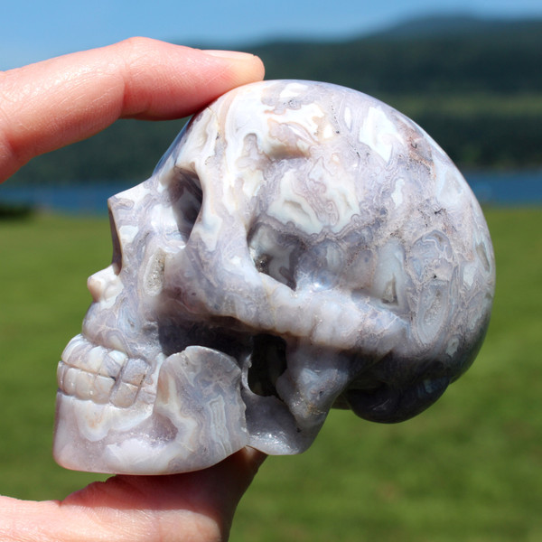Royal Agate Vugs Crystal Skull 3.1"