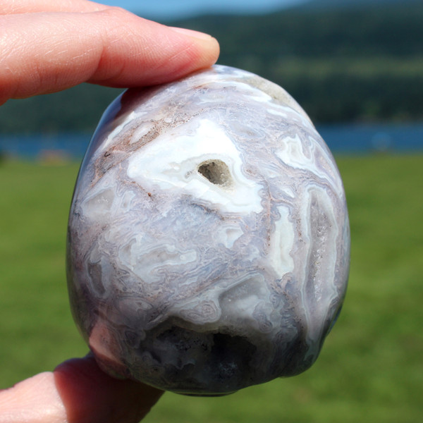 Royal Agate Vugs Crystal Skull 3.1"