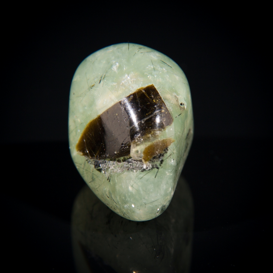 Green Garnet Tumbled Pocket Stone - Minera Emporium Crystal