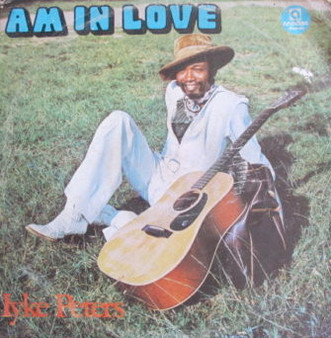 Iyke Peters - Am In Love - Iyke Peters Cos-Sound 33