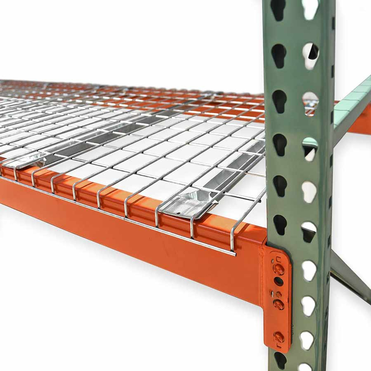 Industrial Rack With Interlocking Wire Decks