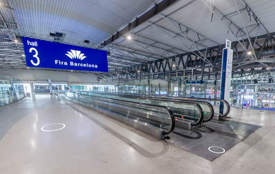Travelator on walkway at Hall 3